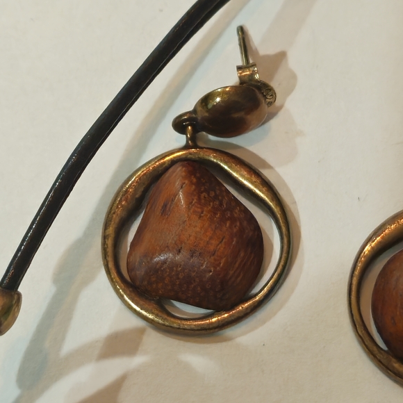 Vintage Tropical Wood Gold Bracelet Earrings Set Brown Black Bohemian Retro 70s - Picture 2 of 10